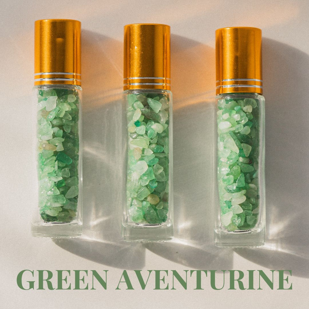 Essential Oil Roller Bottle with Natural Gemstones, Glass Bottle Natural Crystals with Roller Ball For Perfumes or Aromatherapy Travel