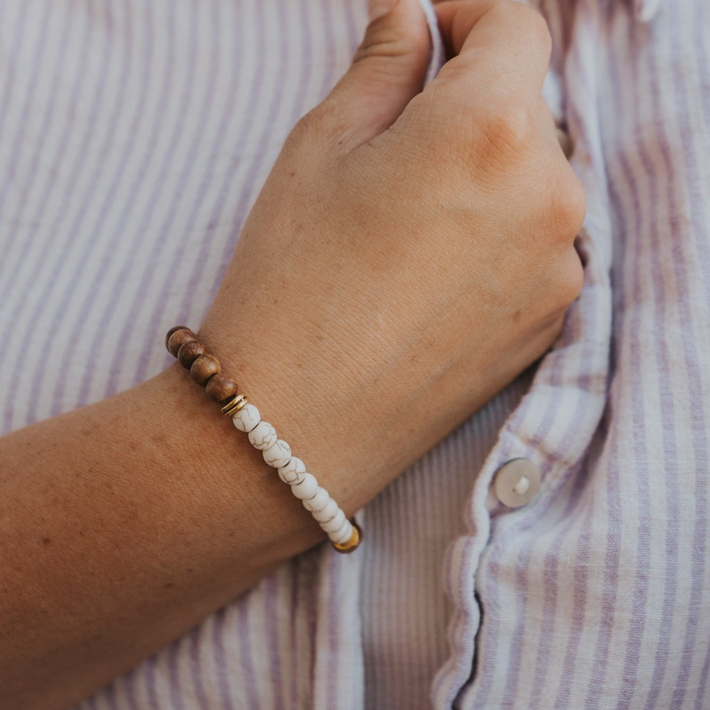 White Magnesite & Bayong Wood Diffuser Bracelet