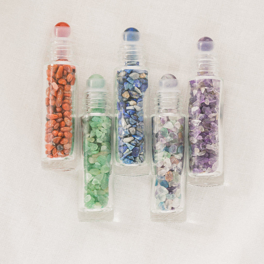 Essential Oil Roller Bottle with Natural Gemstones, Glass Bottle Natural Crystals with Roller Ball For Perfumes or Aromatherapy Travel