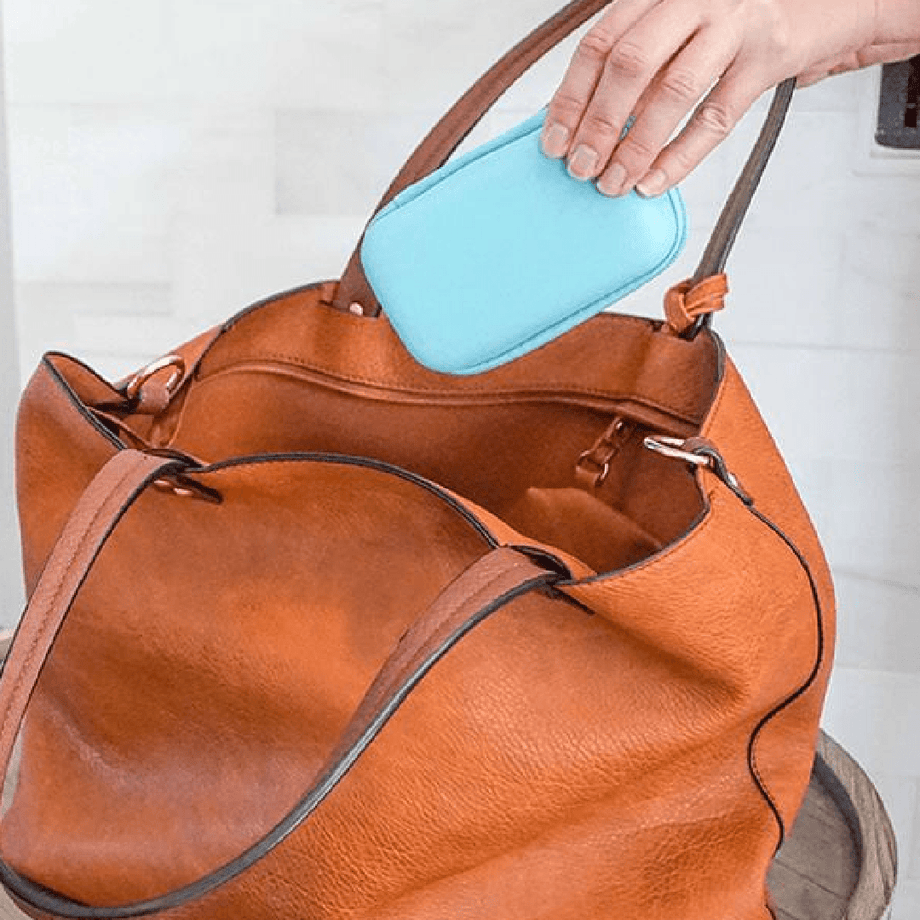APIS HuLa Lea  Oilily carry case 美品✨ APIS HuLa Lea 様 専用 Oilily carry case 美品✨ - メルカリ