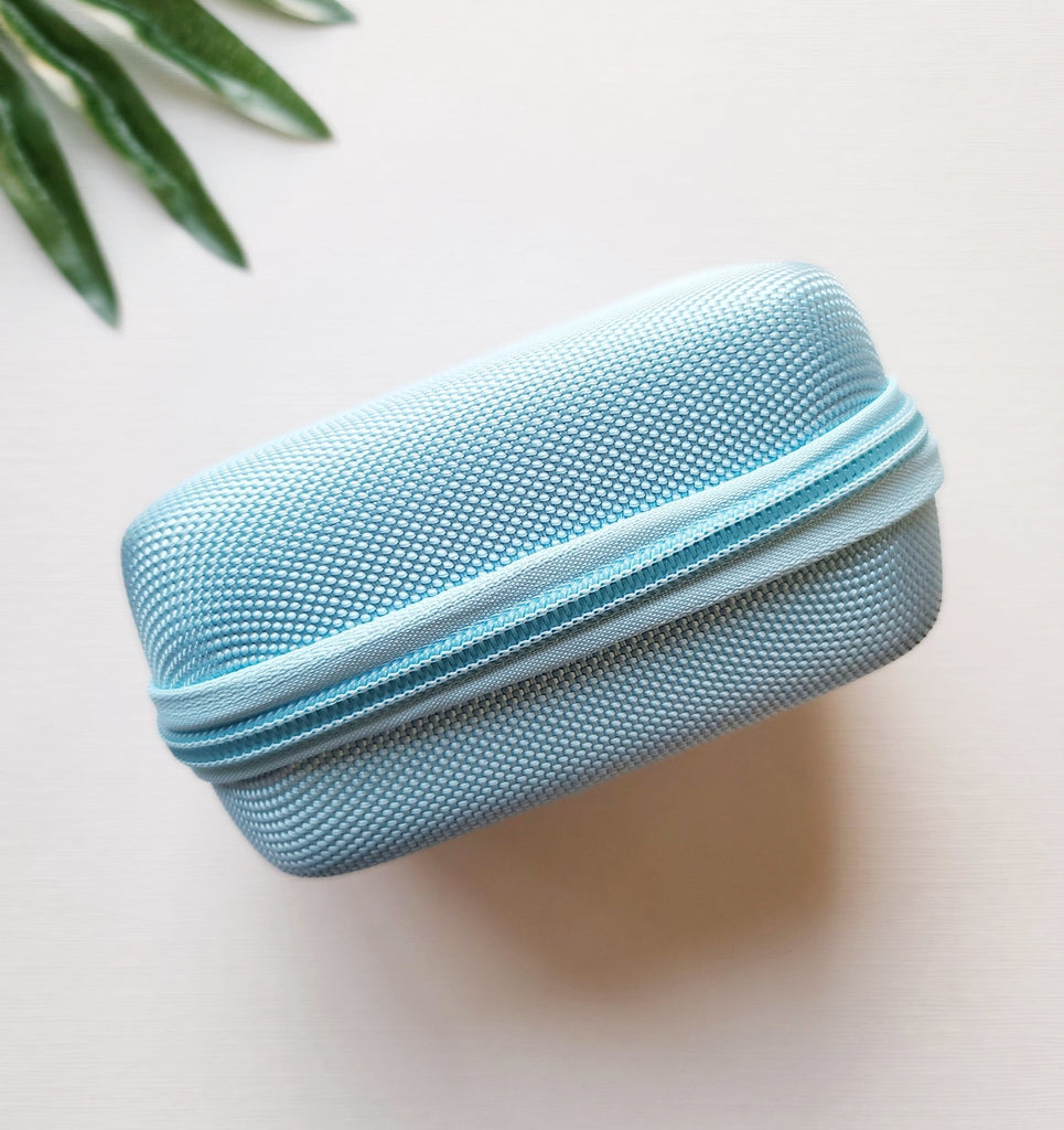 Textured Hard Shell Essential Oil Carrying Case - Holds 8 Bottles (5ML or 10ML)